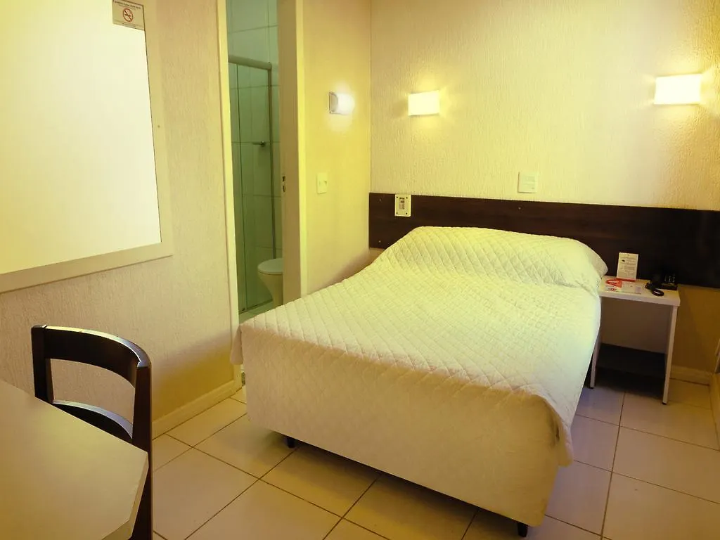 Hotel Elevado Porto Alegre 3*,